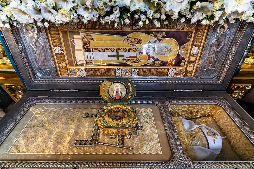 В Астрахань на два дня привезут мощи святителя Тихона 