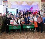 В астраханской школе открыли «Парту Героев» памяти трех выпускников, погибших при СВО