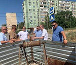 Игорь Седов провел выездное совещание по ремонту канализации в Военном городке