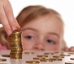 Астраханец чуть не лишился прав из-за долгов по алиментам