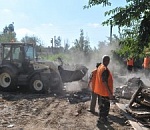 Астраханская мэрия демонтирует сгоревшие дома