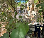 Под завалами частично рухнувшего дома в Астрахани ищут возможных пострадавших