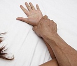 15-летнюю астраханку насиловали почти год