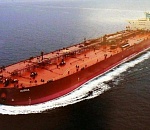 В Астрахани сел на мель танкер