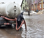 Осушили океан: в Астрахани коммунальщики борются с последствиями непогоды