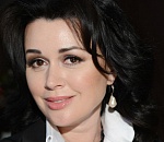 Анастасия Заворотнюк перенесла вторую операцию