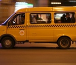 Астраханцы обсмеяли упавшую в салоне маршрутки пассажирку