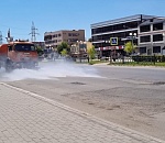 В Астрахани охлаждают асфальт, чтоб не плавился