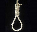 В Астраханской области в лесу повесился мужчина