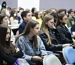 В Астраханском госуниверситете проходит форум «Новые горизонты»