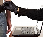 Житель Астрахани «инвестировал» мошенника почти на миллион