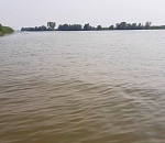 В Астраханской области мужчина выпал из лодки и утонул 