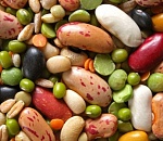 Тонны сомнительных гороха и фасоли не попали на астраханские рынки 