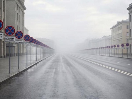 В Астрахани заменили строительство парковок массовой закупкой запрещающих знаков