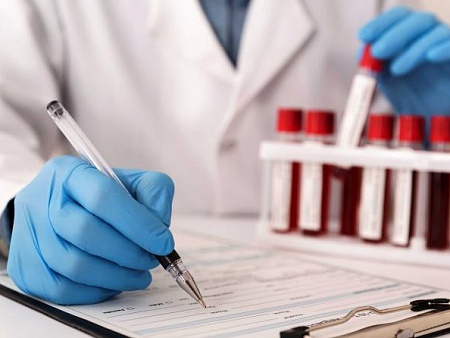 Россияне стали массово просить ИИ расшифровать их медицинские анализы