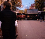 Астраханцы перетаскивали иномарку, водитель которой оказался богом парковки 