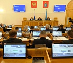 Депутаты проверили, как исполняется в Астраханской области закон о запрете продаже детям энергетиков