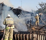 Под Астраханью тушат пожар по повышенному рангу