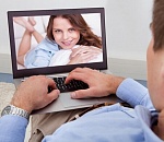 Астраханец распространял в соцсети порнографические кадры