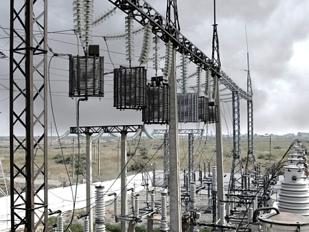 В Астраханской области готовы к ликвидации последствий непогоды более 140 бригад энергетиков