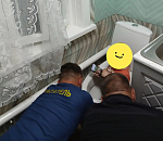 Астраханские спасатели вызволили малыша, застрявшего в унитазе