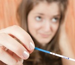 Беременность 14-летней астраханки стала поводом для уголовного дела в отношении  будущего отца