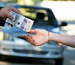 В Астрахани автослесарь обманывал доверчивых продавцов машин