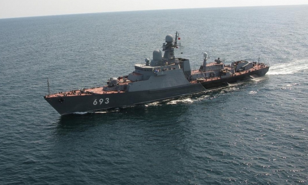  Каспийская флотилия отразила удары воздушного "противника"