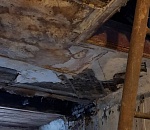 У астраханцев в доме вспыхнул потолок