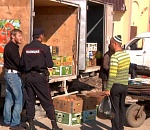 В Астрахани полиция провела новую облаву на местных рынках
