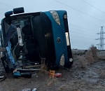 Новые подробности ДТП с перевернувшимся в Астраханской области автобусом