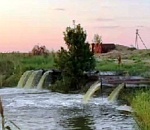 В истощенные реки и ильмени Астраханской области началась подача воды 