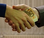 Преподаватель Астраханского медколледжа осуждена за взятку