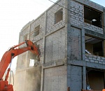 В Астрахани снесут 4-этажный самострой