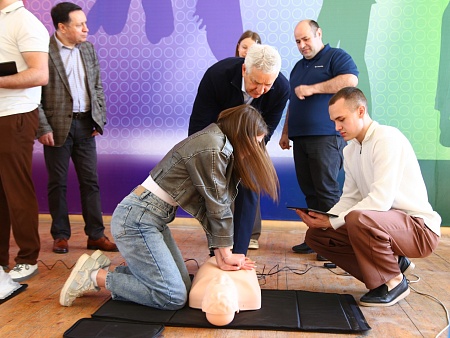 «Готов к санитарной обороне»: студенты Астраханского социально‑педагогического колледжа прокачали навыки оказания первой помощи