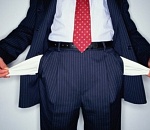 За долги у астраханской фирмы арестовали буксир и причал