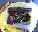 Астраханцы сдали в полицию свое незаконное оружие на 300 тысяч рублей