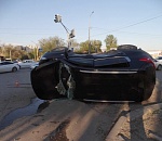 В Астрахани опрокинулся джип: пострадали три человека