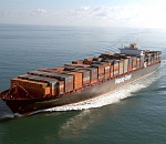 Астраханский губернатор призвал развивать перевозки через Каспий