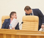 "Кризис на дворе, а мы награды обсуждаем"