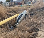 Под Астраханью иномарка вылетела в ерик