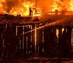 Крупный пожар в Астраханской области: сгорели несколько строений