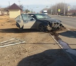 В Астраханской области "Мерседес" измолотило об ограждение