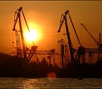 Росимущество выставило на торги пакет акций "Астраханского порта"