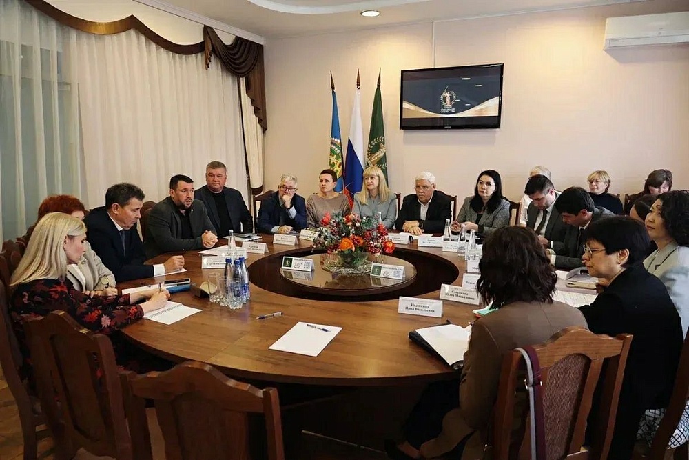  «Правомобиль КСВО» для поддержки участников СВО и их семей запустили в Астрахани 