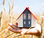 Астраханская чиновница помогла сыну с жильем за бюджетный счет