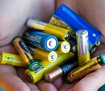 В Астрахани установлено четыре контейнера для сбора использованных батареек