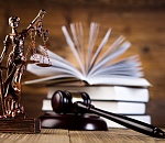 В Советском районе Астрахани мужчина забил сестру до смерти металлической тележкой