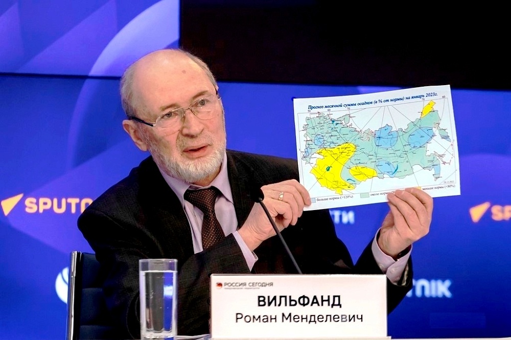 Руководитель Росгидрометцентра включил в категорию опасных явлений астраханскую жару