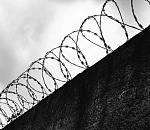 Молодому астраханцу ужесточили наказание за ограбление с насилием